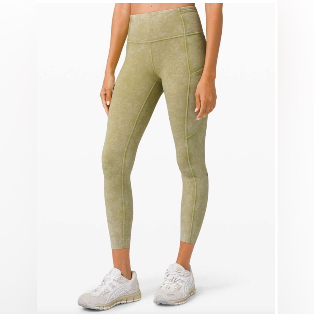 Lululemon Fast and Free High Rise Tight 25" *Ice Dye
Ice Wash Hazel Green